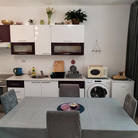 Apartment Suzana 2Br Split With Balcony מראה חיצוני תמונה