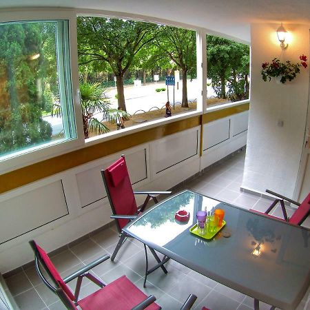 Apartment Suzana 2Br Split With Balcony מראה חיצוני תמונה